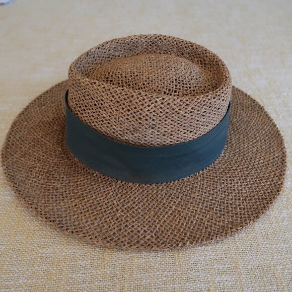 EUC John Deere Banded Straw Hat by Peter Grimm - Picture 4 of 6